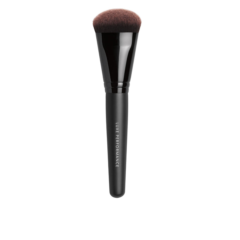 LUXE PERFORMANCE Liquid Foundation Brush
